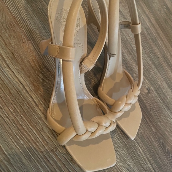 NWOT VINCE CAMUTO Women's Beljiya Braided High-Heel Sandals - Size 8 - Picture 4 of 5